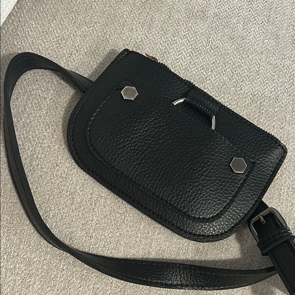 Elegant Black Leather Crossbody Bag